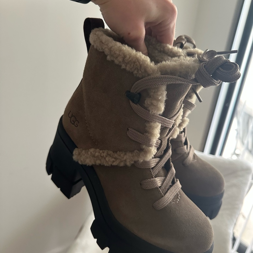 New UGG Women's Brown Shearling Lace-Up Boots - Picture 5 of 8